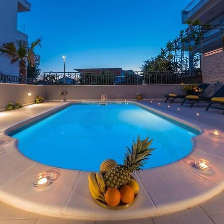 Villa Seaview With Pool - Apartment Cotton Trogir Bagian luar foto