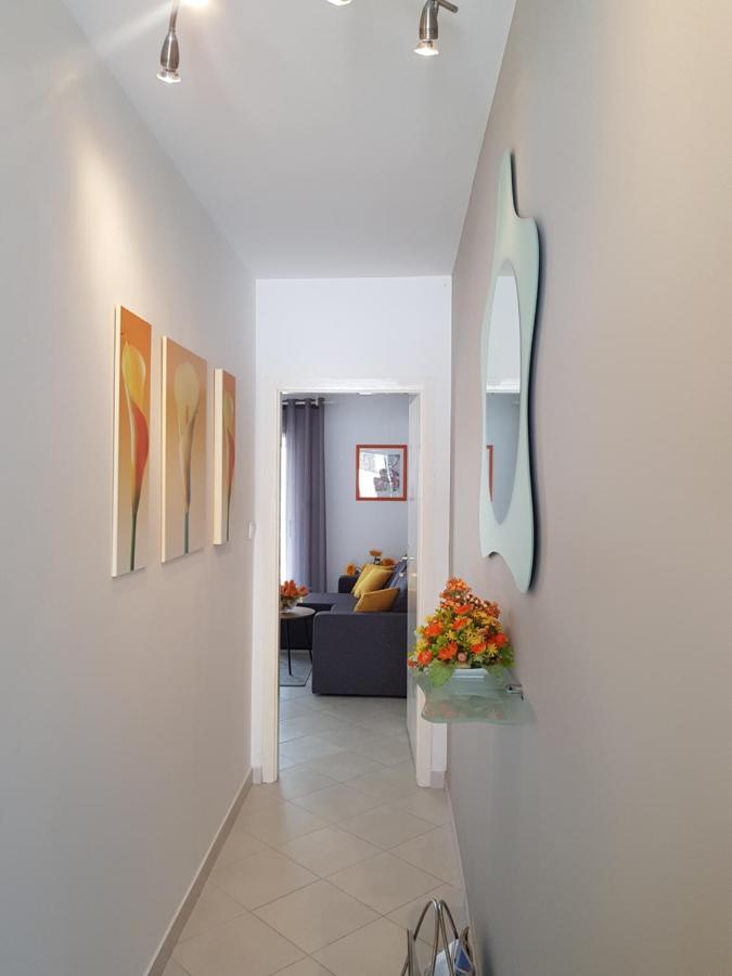 Villa Seaview With Pool - Apartment Cotton Trogir Bagian luar foto