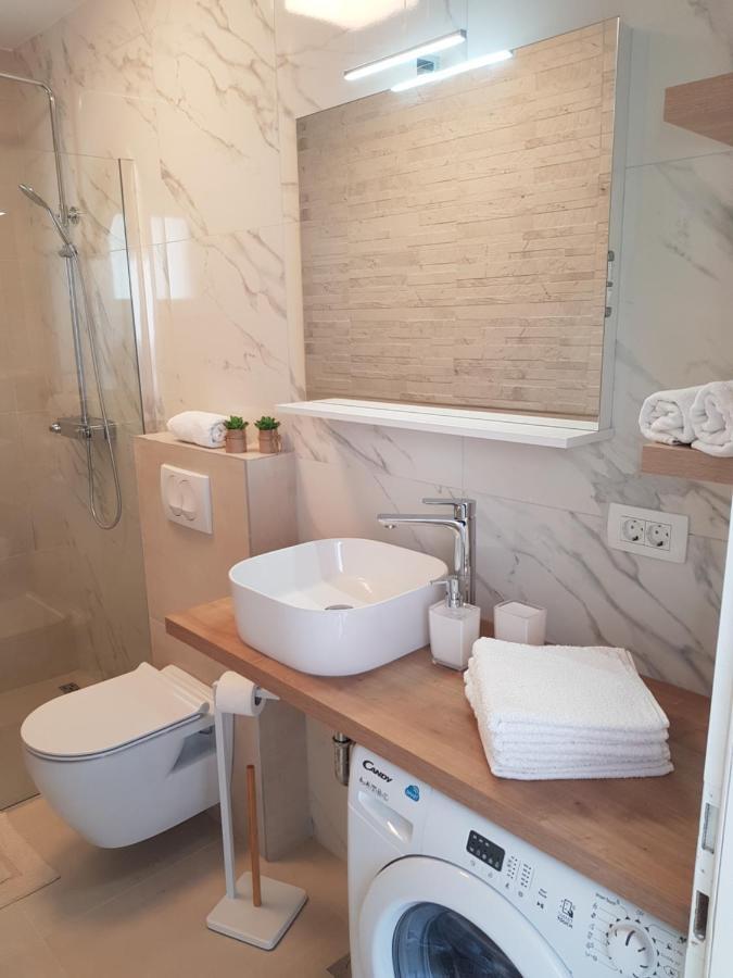 Villa Seaview With Pool - Apartment Cotton Trogir Bagian luar foto