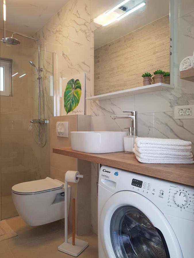 Villa Seaview With Pool - Apartment Cotton Trogir Bagian luar foto